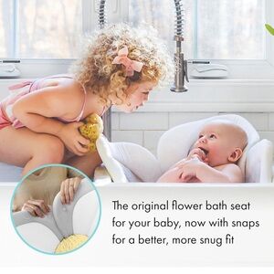 Target Baby Flower Bath Seat in White and Gray